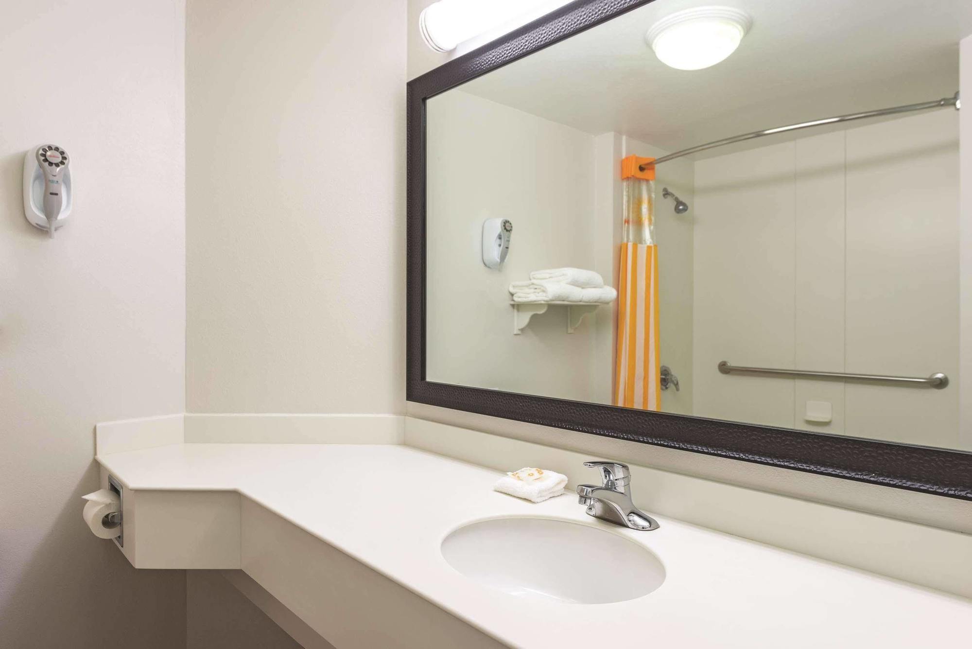 Red Roof Inn St Louis - Westport - Maryland Heights Ascalon Extérieur photo